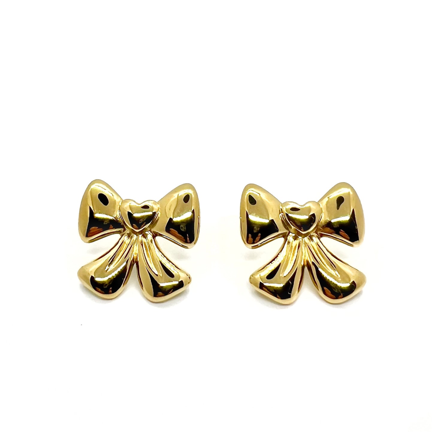 Bow earring