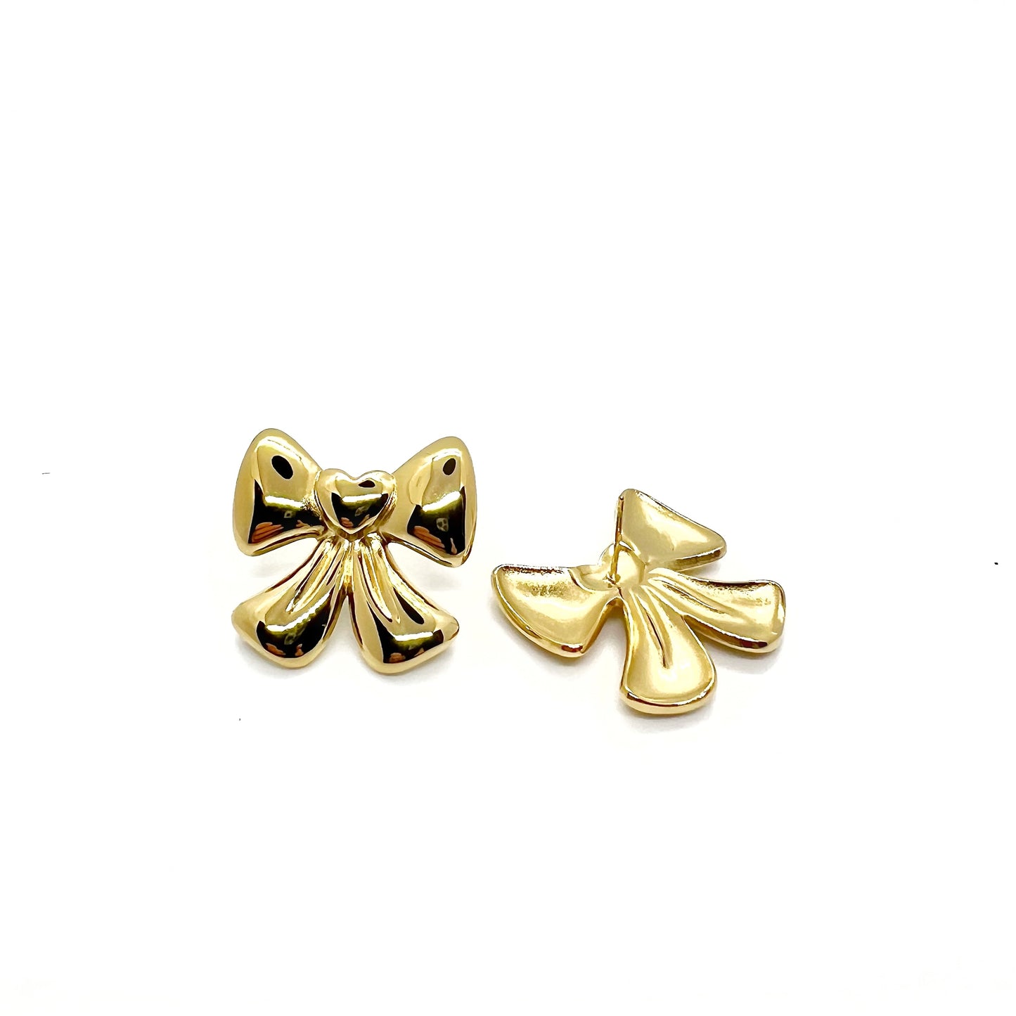 Bow earring